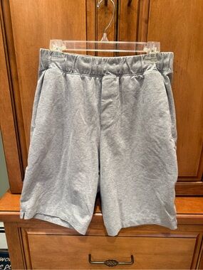 Lululemon Men's Gray Athletic Casual Shorts